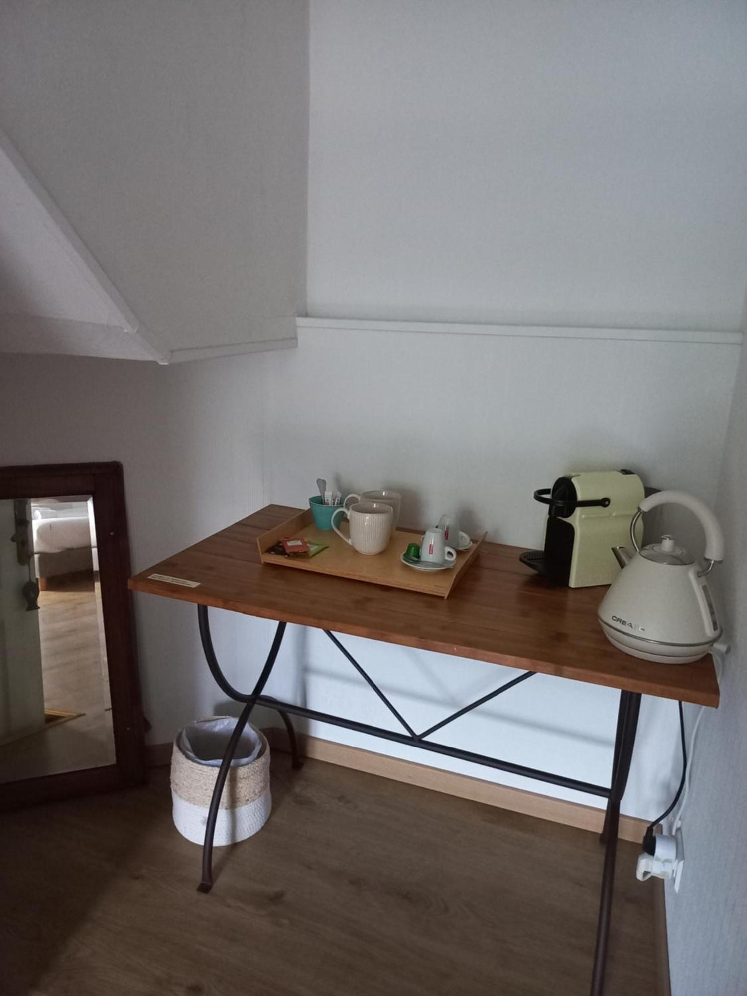Le Poisson Ivre Bed & Breakfast Dinan Exterior photo