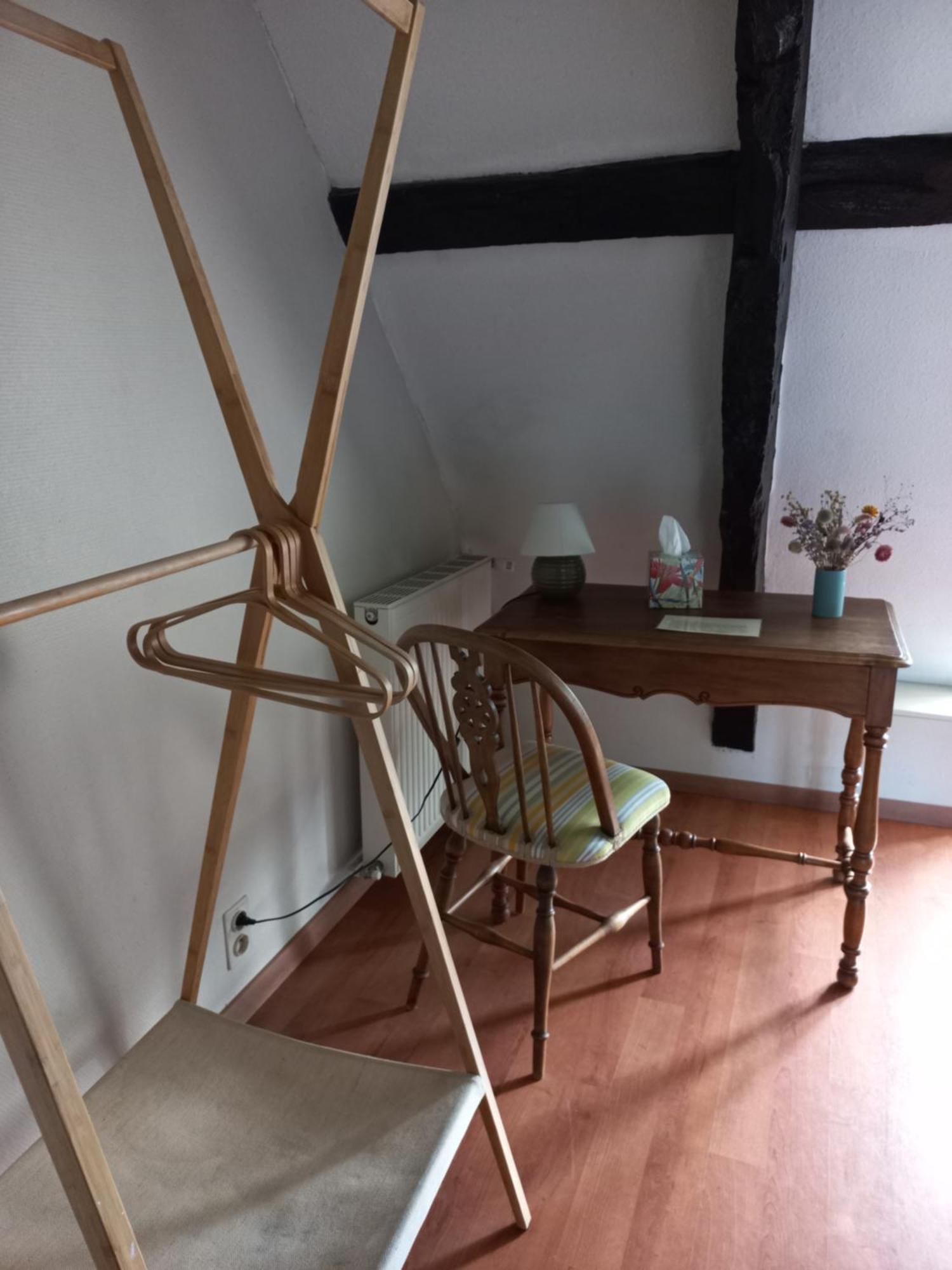 Le Poisson Ivre Bed & Breakfast Dinan Exterior photo